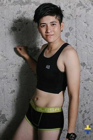 【AIR MAX】透氣網布式運動束胸 (排扣半身型)